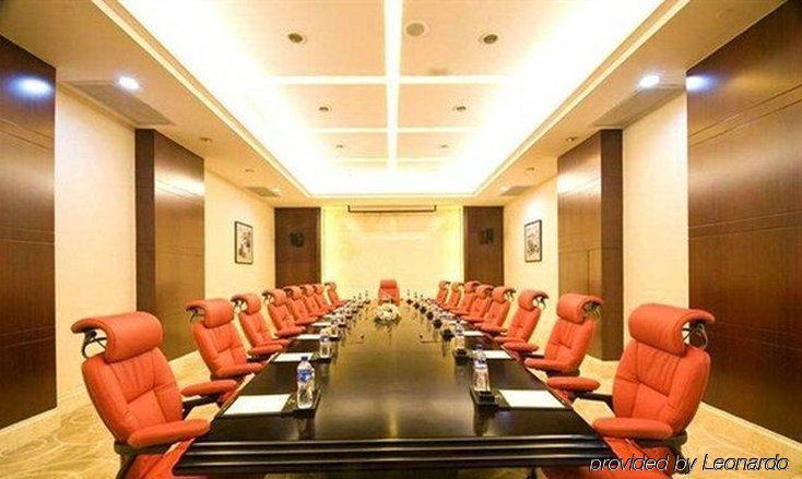 Hongshan Hotel Ухань Экстерьер фото
