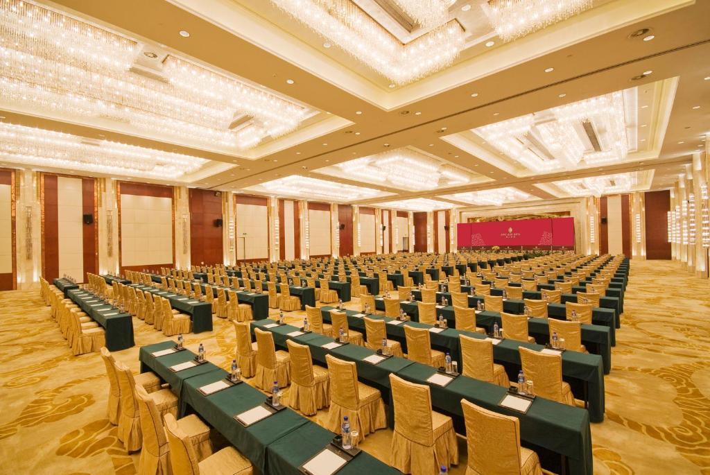 Hongshan Hotel Ухань Экстерьер фото