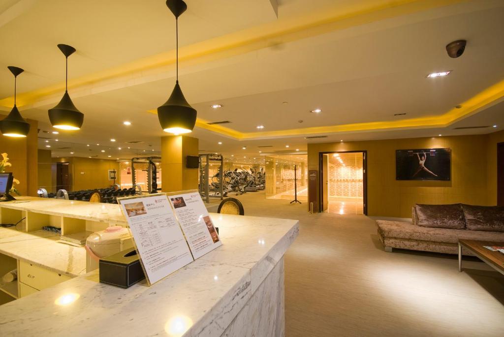 Hongshan Hotel Ухань Экстерьер фото