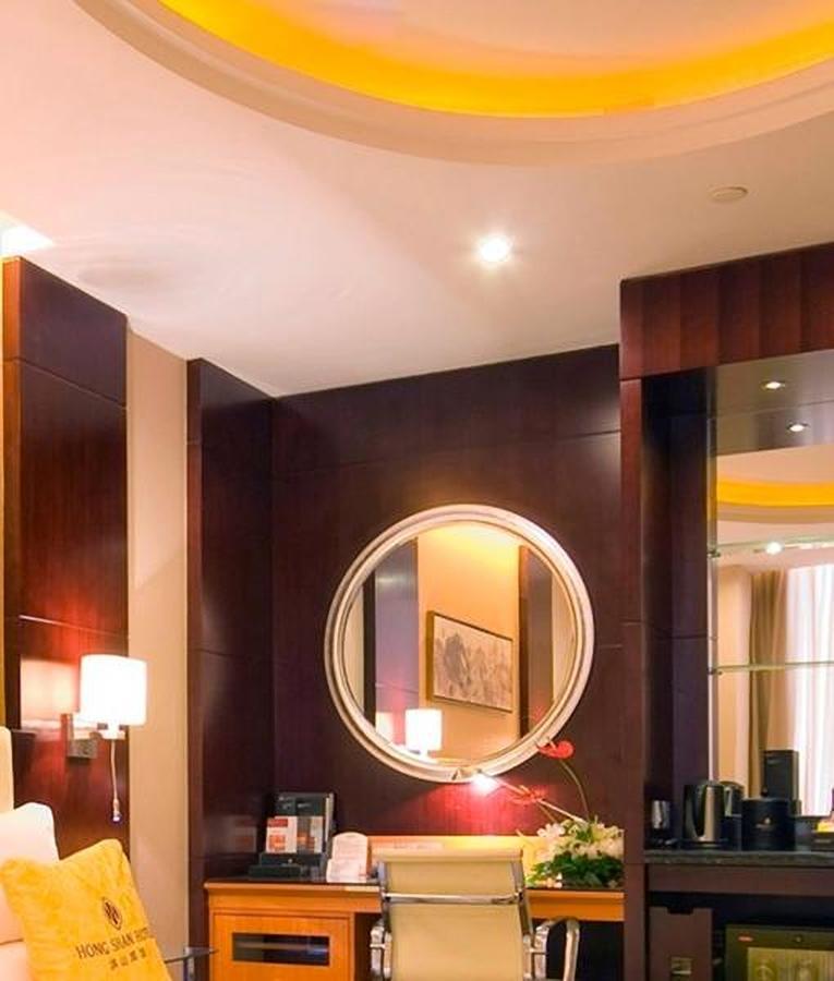 Hongshan Hotel Ухань Экстерьер фото